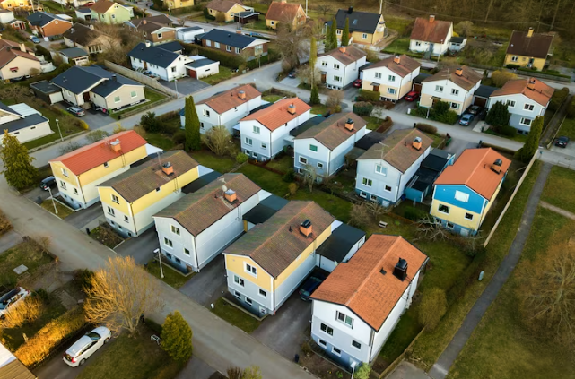 Top 10 Trending Neighborhoods for Real Estate Investment in 2023